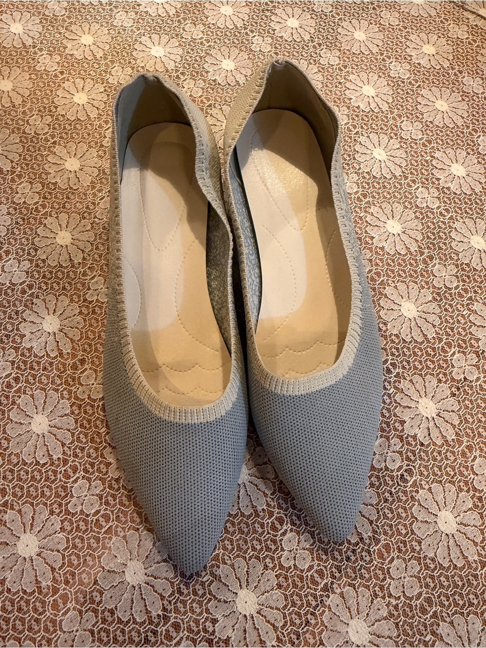 Light Gray Pointed Knit Ballet Flats size 7.5